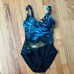NWOT Sz 8 Fantasizer 1 piece swimsuit, adjustable straps, never worn!